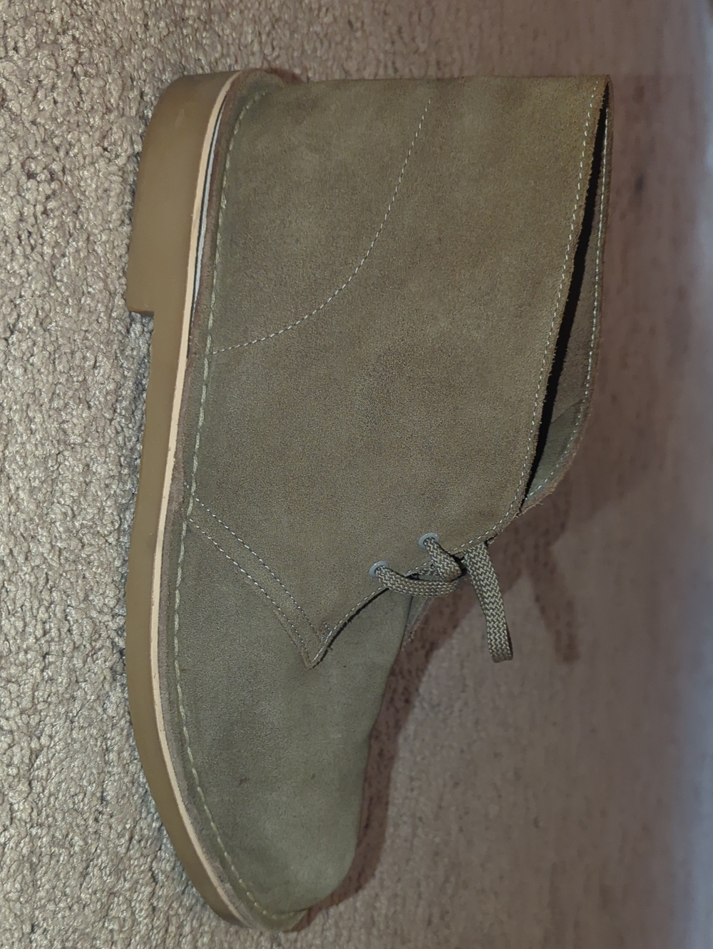 Clark's Men's Desert Chukka Boots in Olive Suede